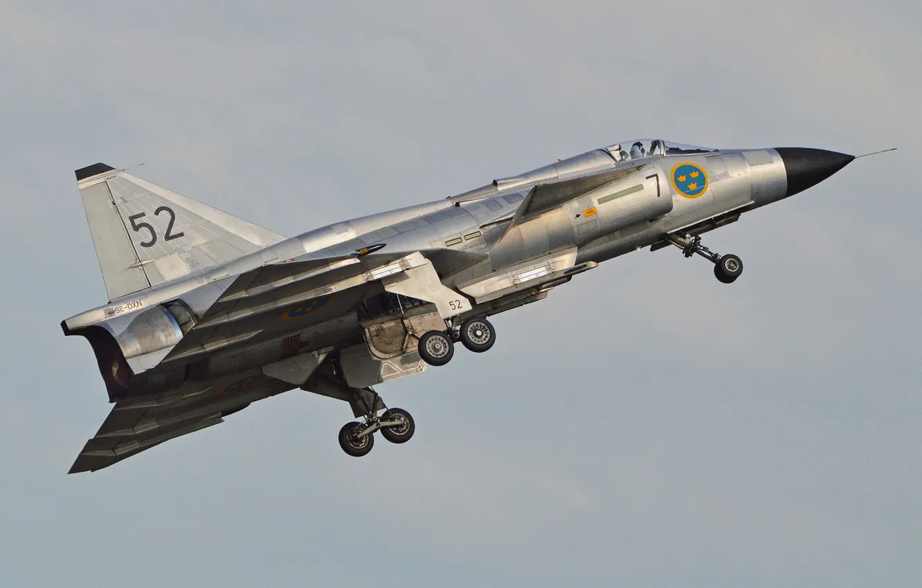 Фото обои Истребитель, Взлет, Шасси, SAAB, ВВС Швеции, Saab 37 Viggen