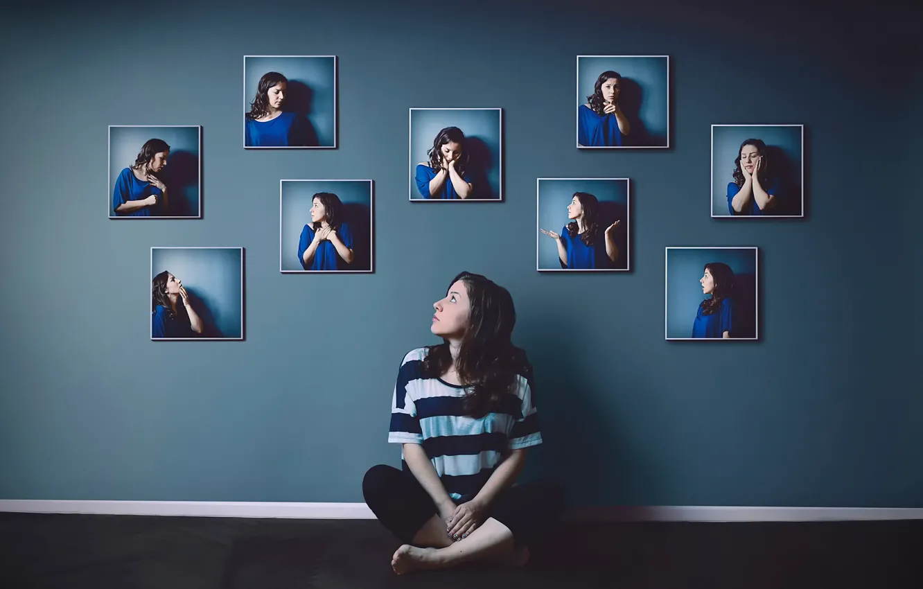 Фото обои девушка, эмоции, фото, стена, жесты, портреты