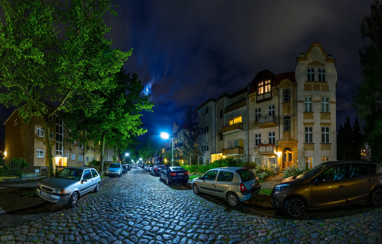 Фото обои ночь, улица, здания, Германия, фонари, автомобили, Берлин