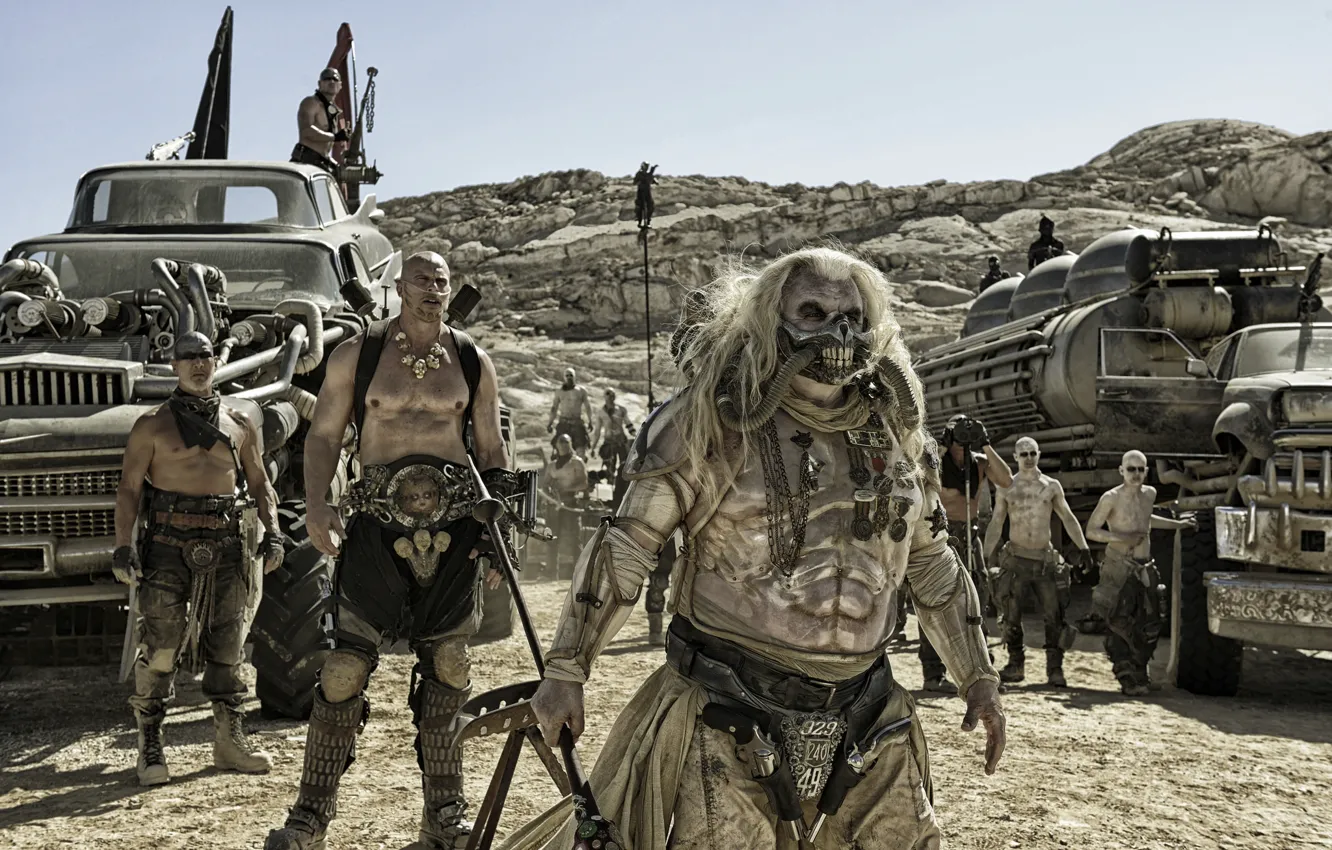 Фото обои пустыня, хаос, постапокалиптика, Mad Max, Fury Road, Безумный Макс, дизельпанк, Дорога ярости