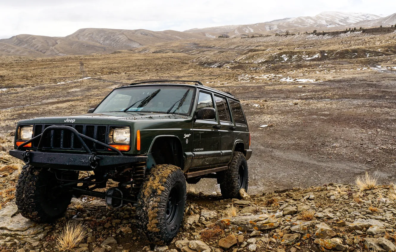 Фото обои горы, камни, внедорожник, бездорожье, американский, полноприводный, Jeep Cherokee