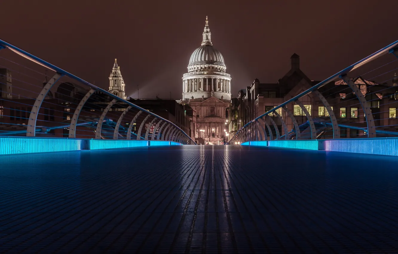 Фото обои London, England, St Pauls from the bridge