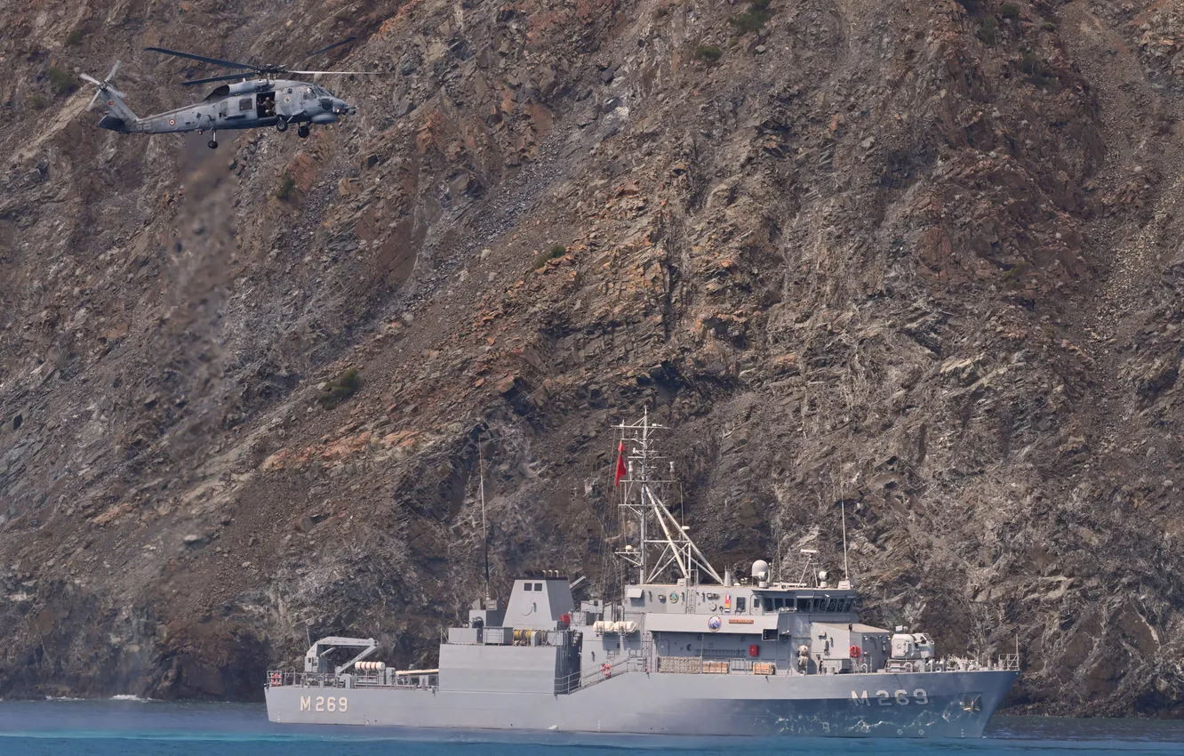 Фото обои ВМС Турции, противоминный корабль, M 269, TCG Anamur