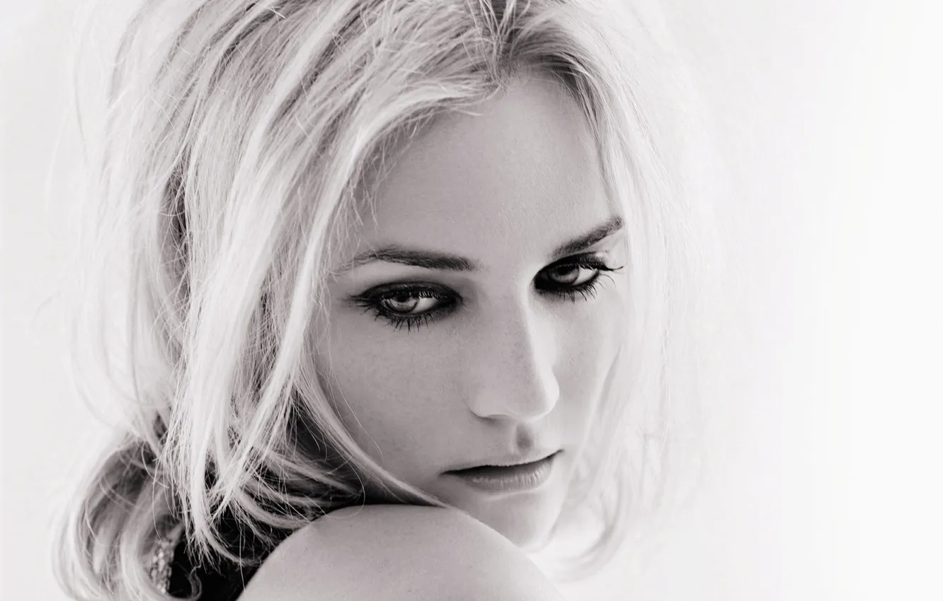 Фото обои девушка, лицо, черно-белая, блондинка, плечо, Diane Kruger