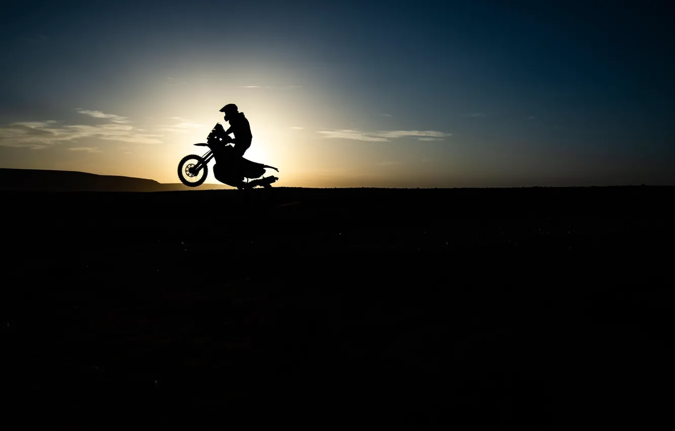 Фото обои Солнце, Спорт, Гонка, Силуэт, Мотоцикл, Bike, Dakar, Дакар