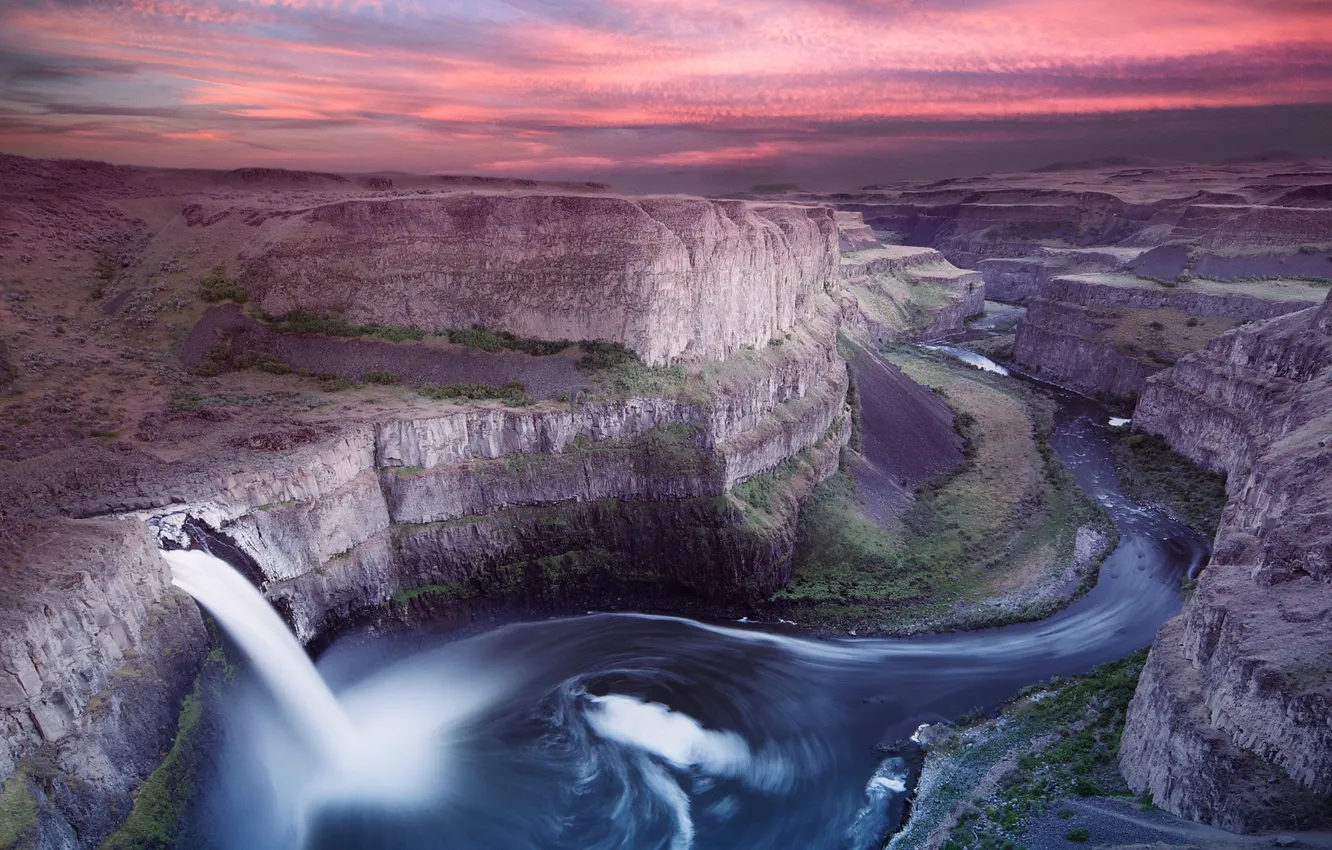 Фото обои небо, водопад, розовое, каньон