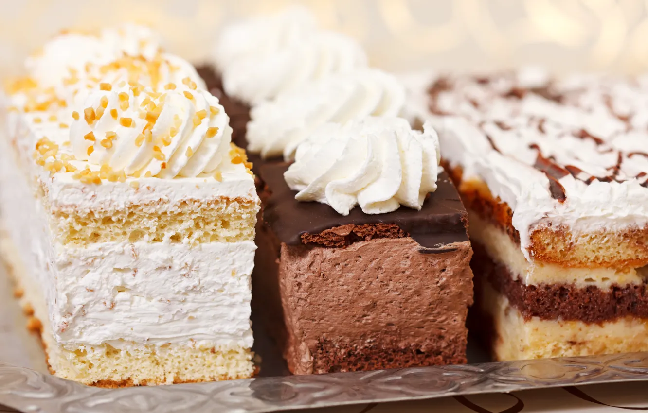 Фото обои торт, крем, десерт, пирожные, орешки, сладкое, глазурь, бисквит