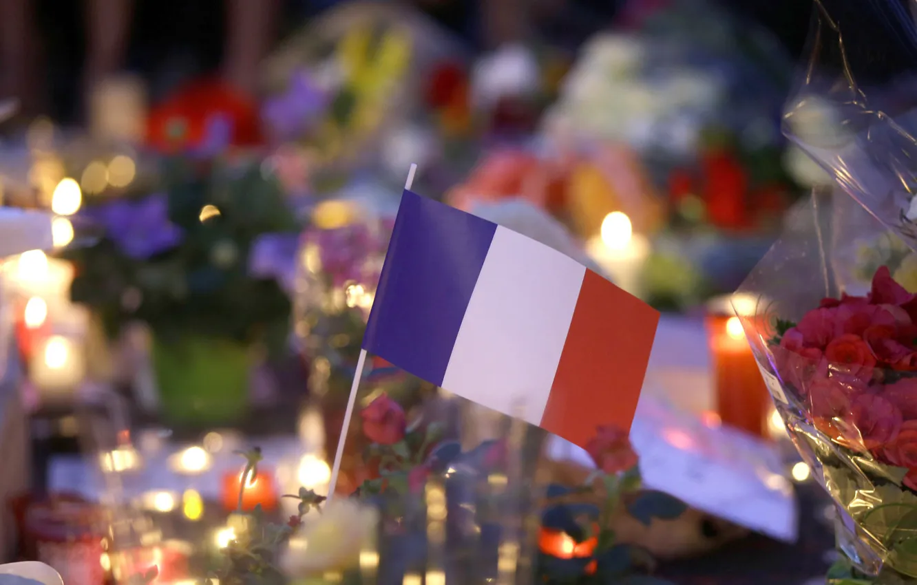 Фото обои цветы, Франция, флажок, Ницца, в память о погибших в теакте