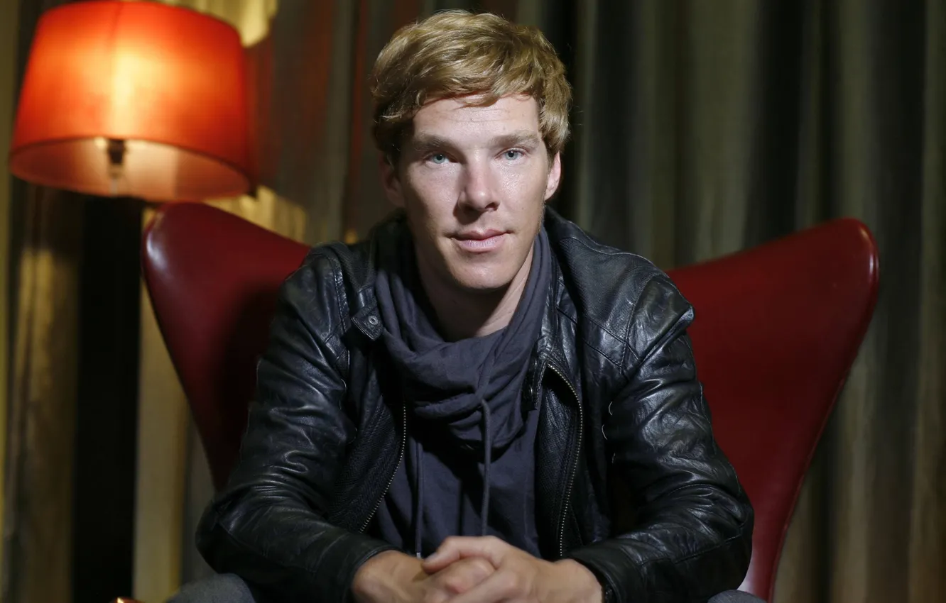 Фото обои взгляд, актёр, Бенедикт Камбербэтч, Benedict Cumberbatch, британский актер, полуулыбка