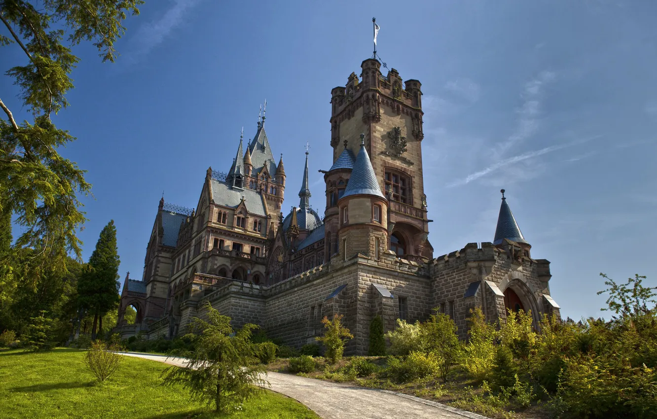 Фото обои дорога, небо, трава, солнце, деревья, замок, Germany, Drachenburg Castle