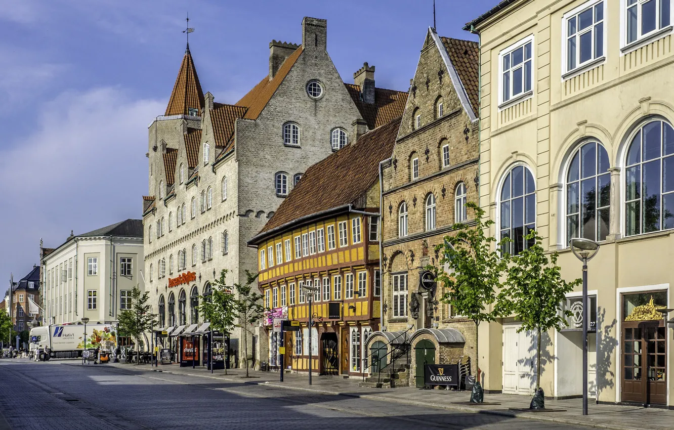 Фото обои дорога, улица, здания, дома