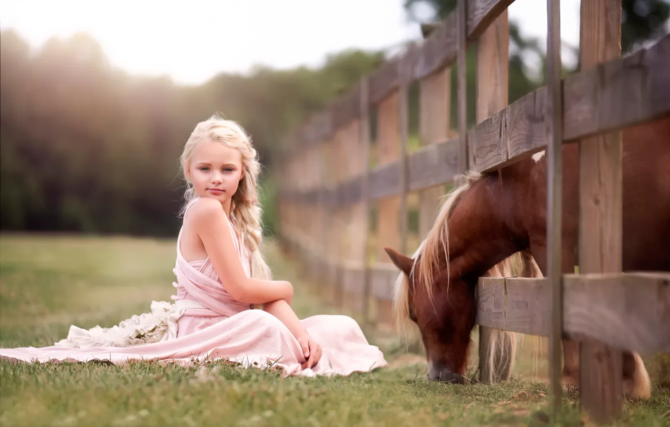 Фото обои девочка, лошадка, child and horse