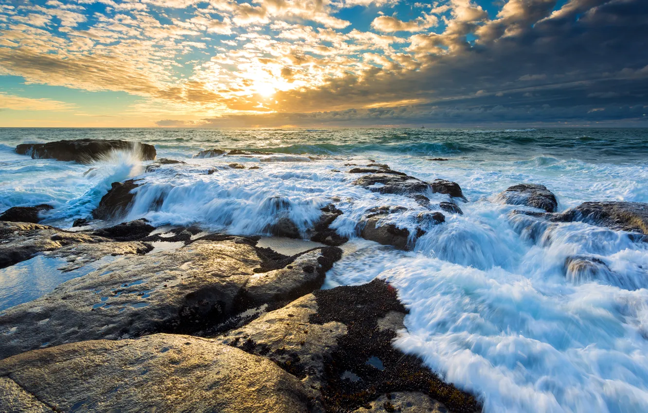 Фото обои море, небо, облака, закат, камни