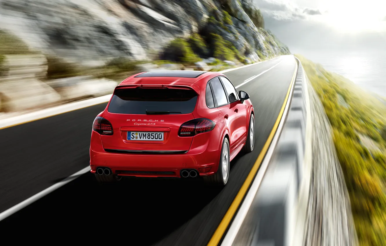 Фото обои дорога, красный, скорость, Porsche, Porsche Cayenne