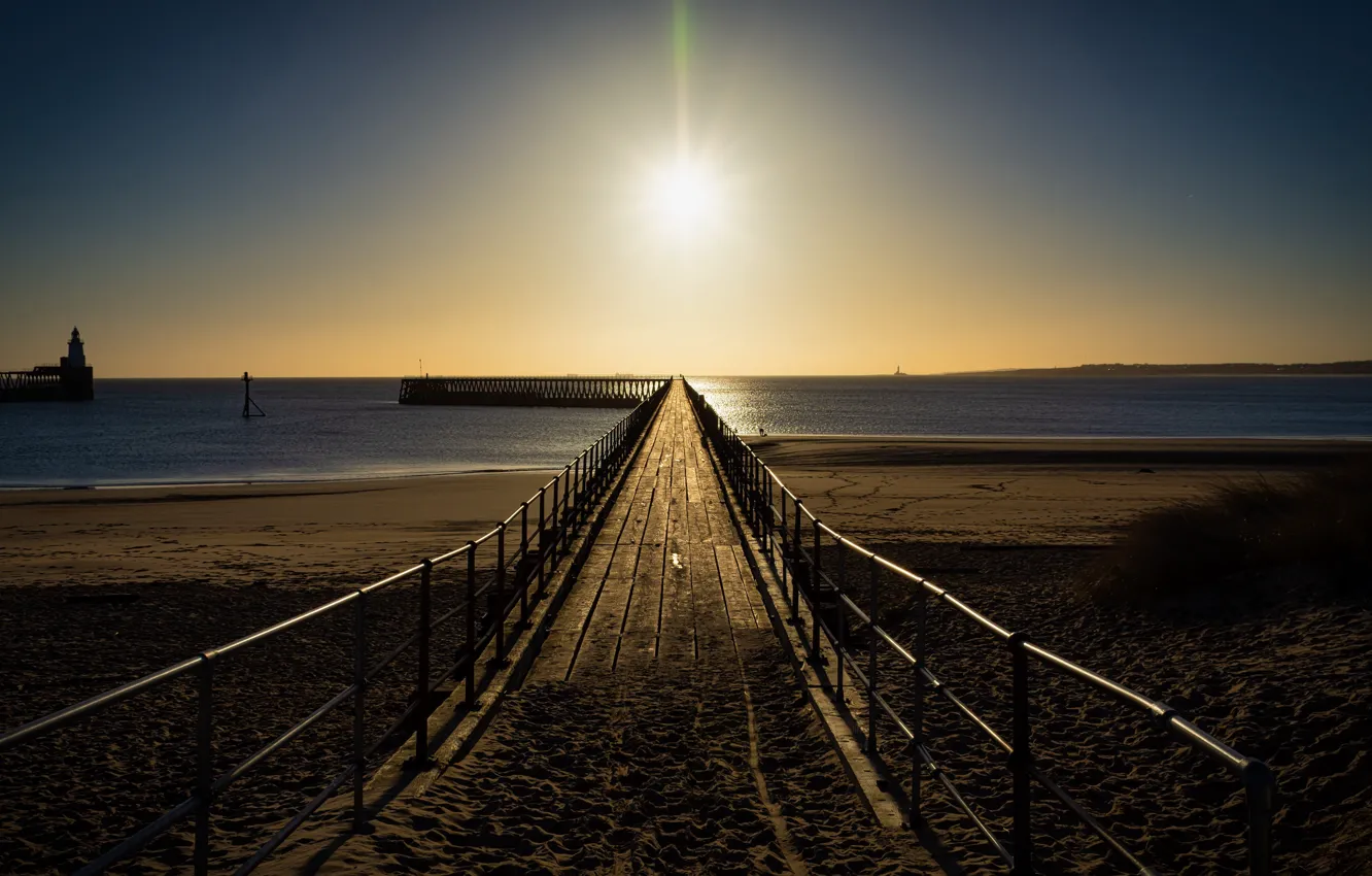 Фото обои England, lighthouse, Blyth, South Pier