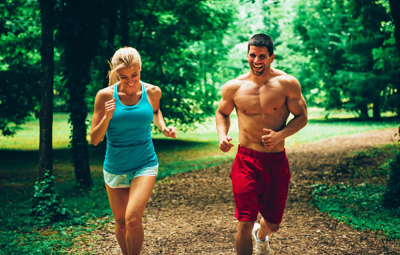 Фото обои лето, девушка, парк, бег, парень, атлет, Пробежка, здоровый образ жизни