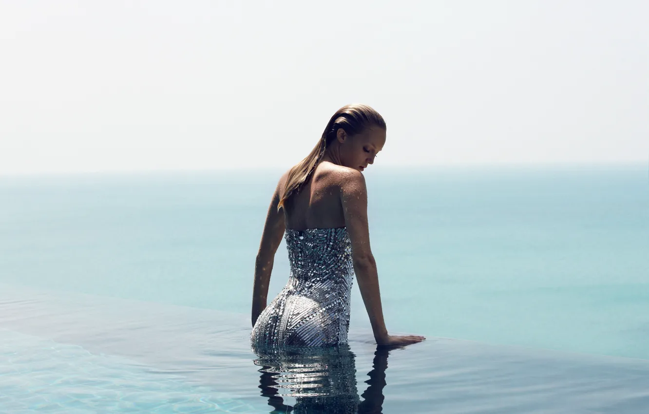 Фото обои вода, девушка, капли, модель, Theres Alexandersson, Терес Александерссон