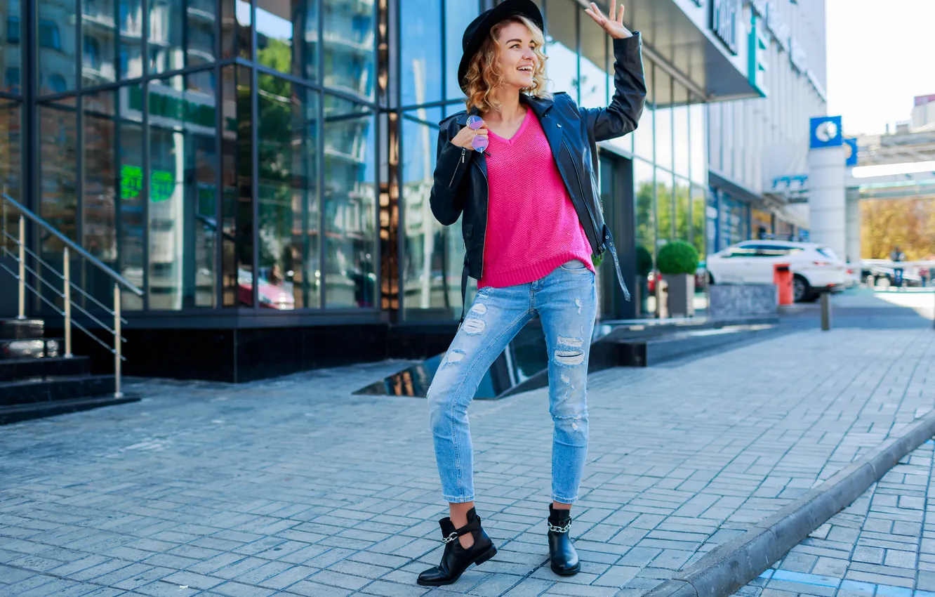 Фото обои woman, blonde, streets, walking, short haired