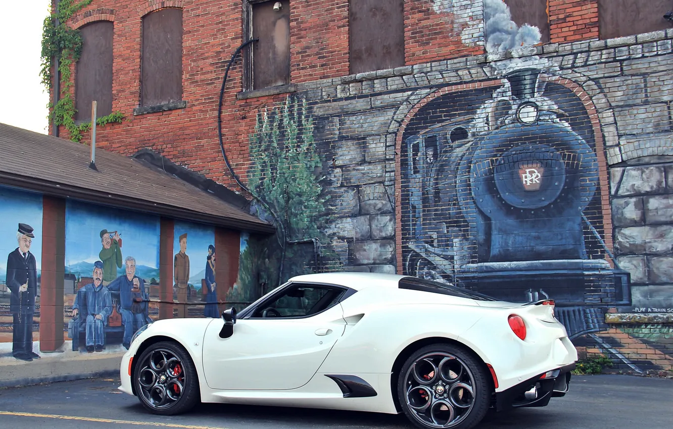 Фото обои стена, рисунок, паровоз, Alfa Romeo, Alfa Romeo 4C