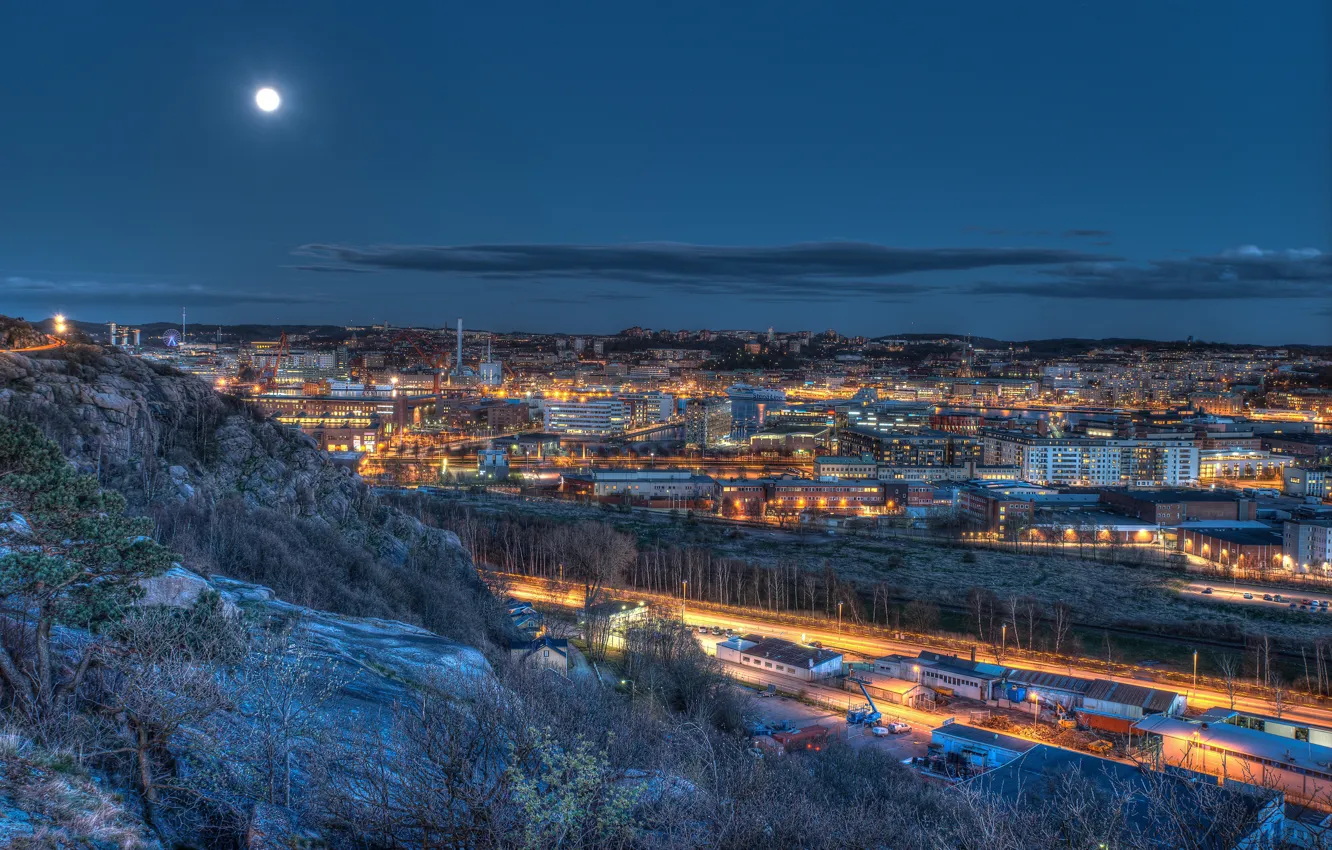 Фото обои небо, ночь, огни, луна, дома, Швеция, Gothenburg