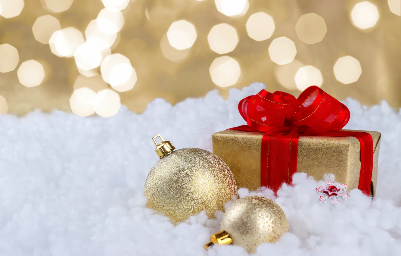 Фото обои снег, подарок, шары, Новый Год, Рождество, Christmas, balls, snow