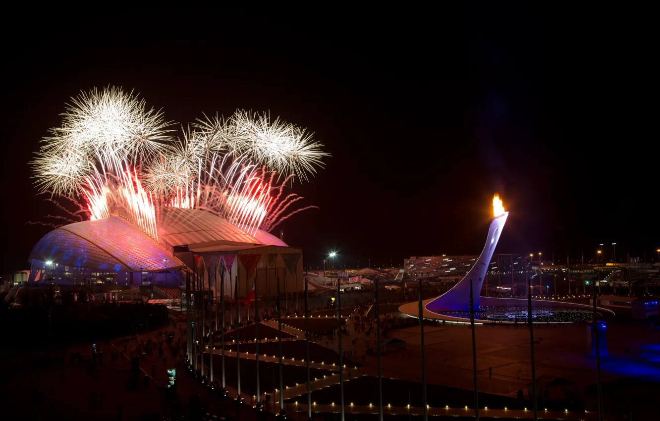 Фото обои салют, вечер, чаша, факел, фейерверк, Россия, Сочи 2014, олимпийский огонь