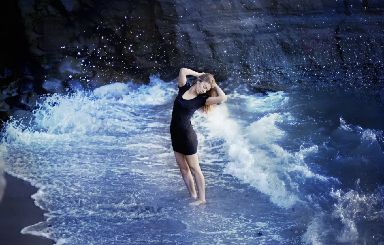 Фото обои море, девушка, скалы