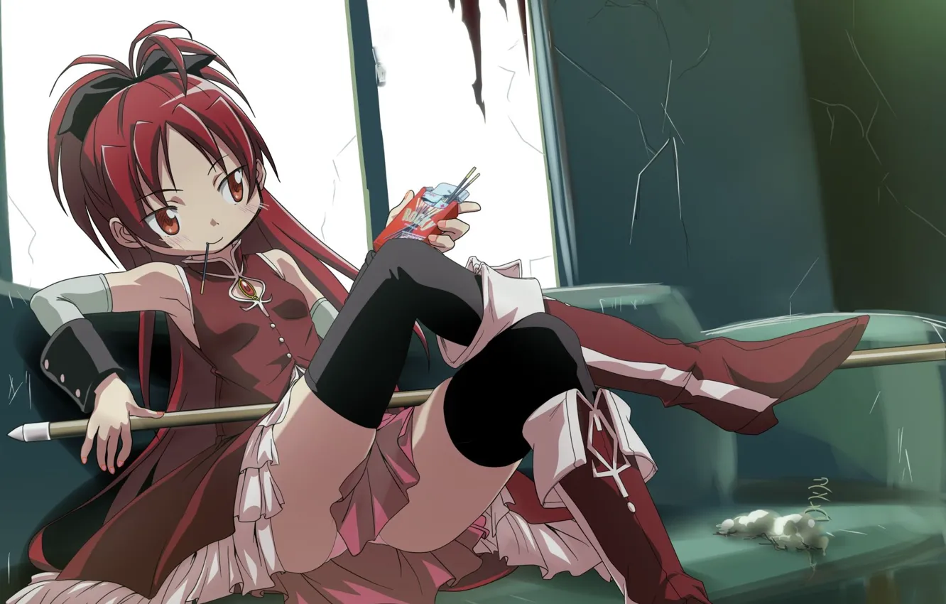 Фото обои аниме, окно, ножки, на диване, Кёко Сакура, Puella Magi Madoka Magica, аниме девушки, Киоко Сакура