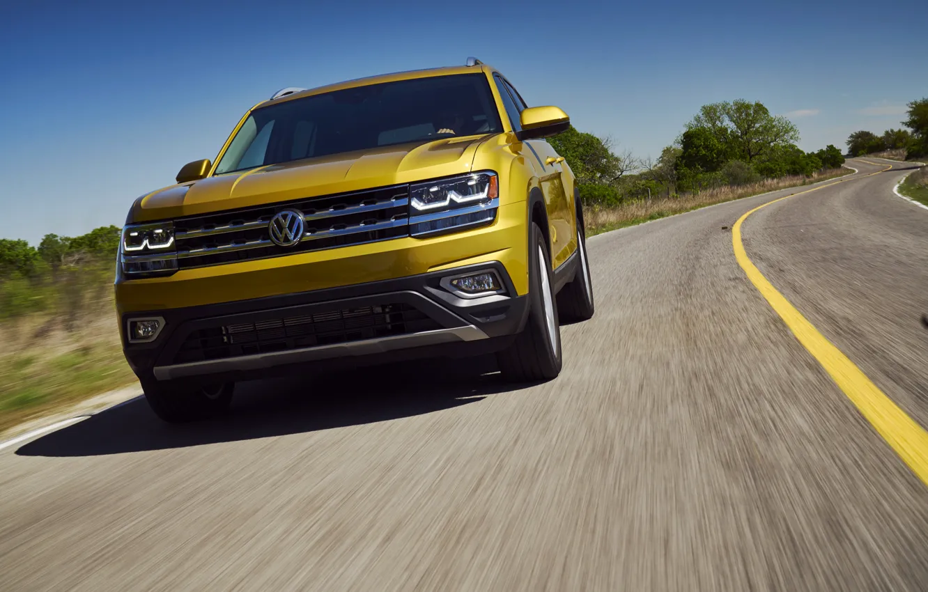 Фото обои асфальт, жёлтый, разметка, Volkswagen, Atlas, 2017