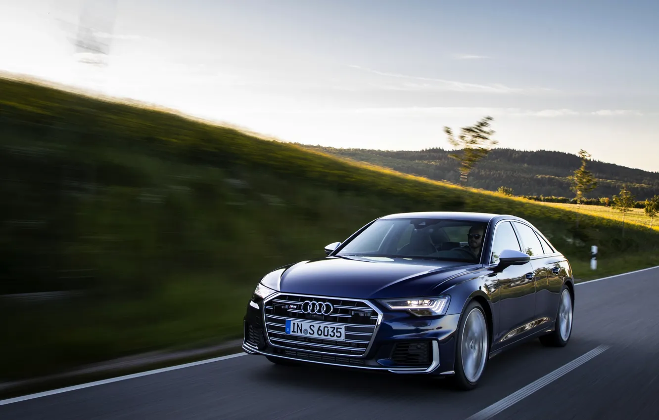 Фото обои Audi, скорость, седан, тёмно-синий, Audi A6, 2019, Audi S6