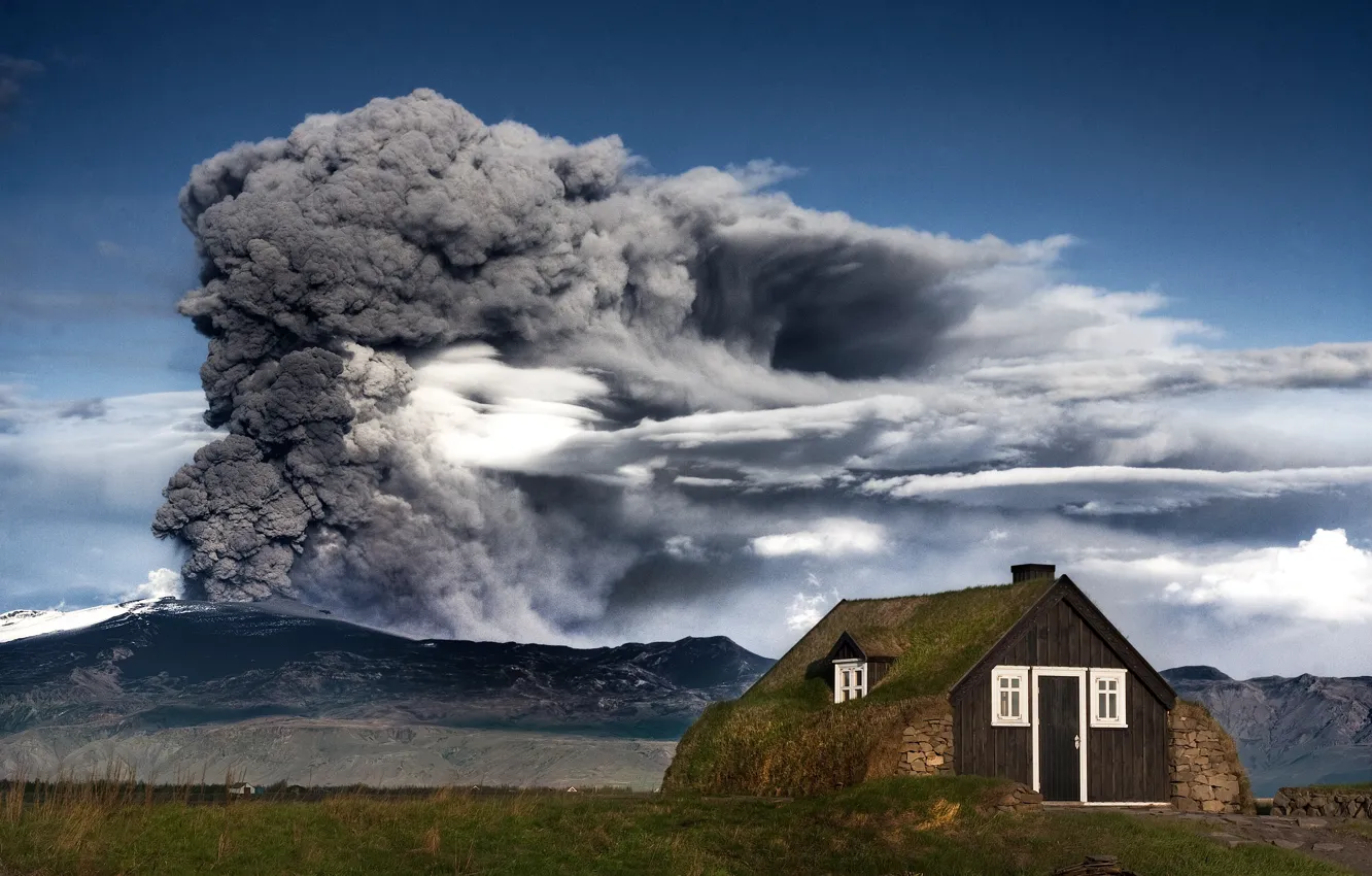 Фото обои горы, дом, фото, вулкан, извержение