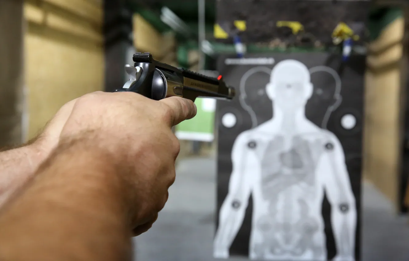 Фото обои gun, white, simulation, practice, practice shooting
