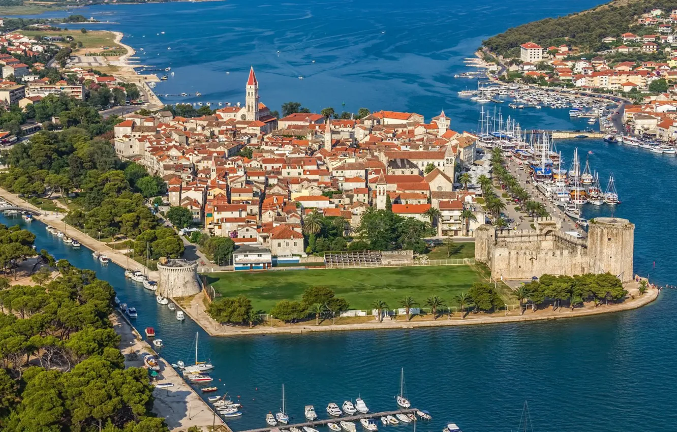 Фото обои море, город, Хорватия, Адриатика, Croatia, Trogir, Трогир, наследие ЮНЕСКО
