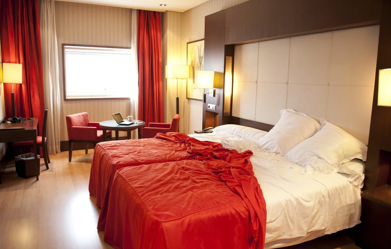 Фото обои красный, дизайн, стиль, комната, интерьер, квартира, кровати