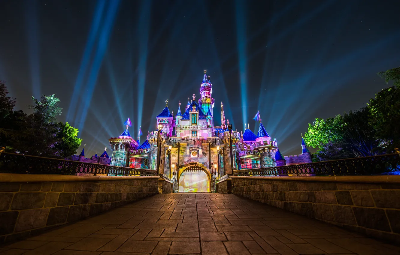 Фото обои лучи, ночь, замок, Калифорния, Диснейленд, California, Disneyland, Анахайм