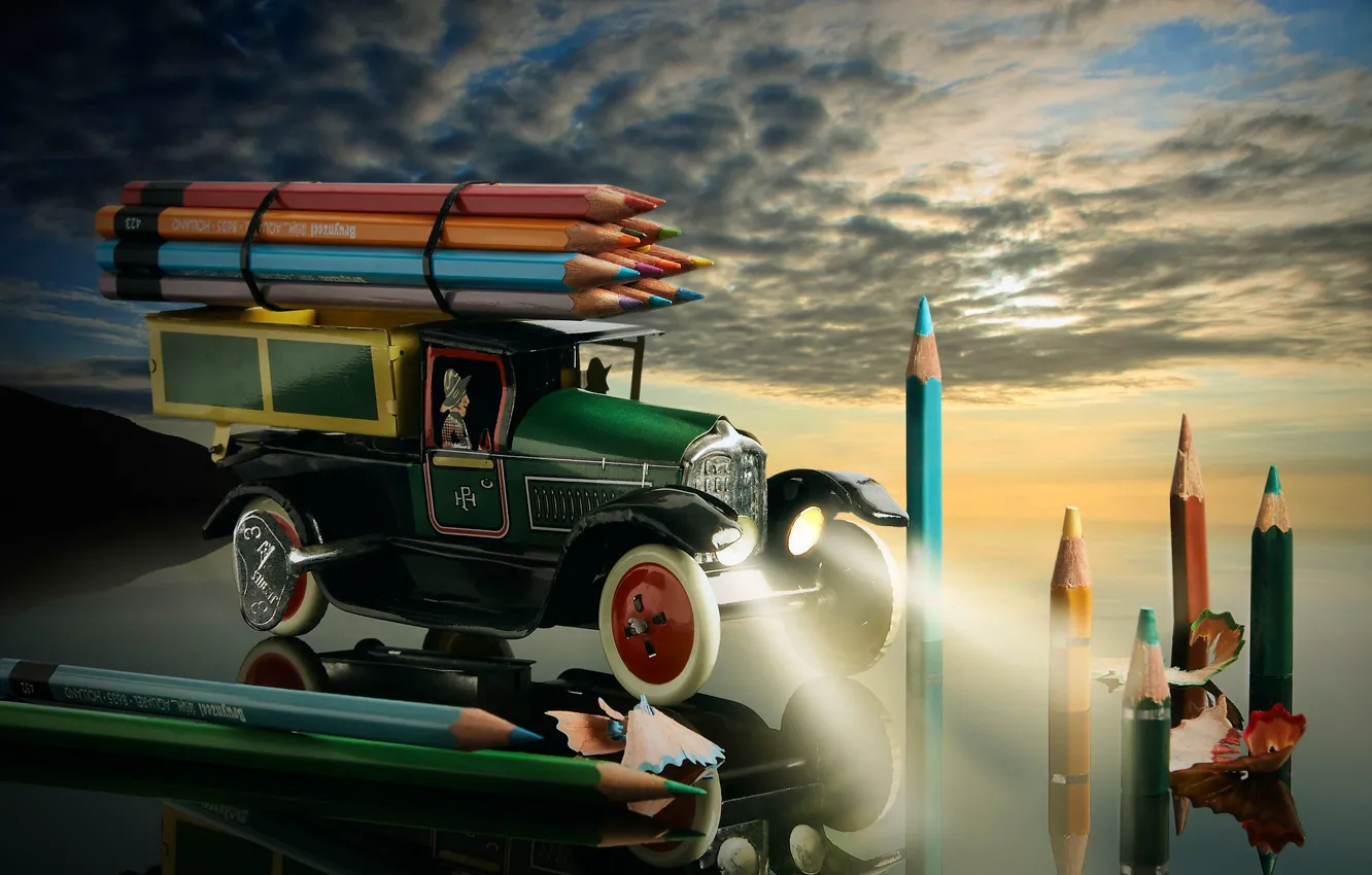 Фото обои небо, отражение, игрушка, цветные, карандаши, автомобиль, машинка