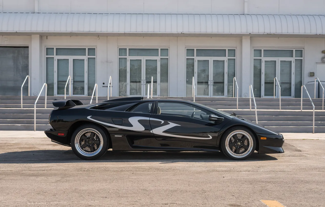 Фото обои Black, Supercar, Итальянская, Scissor doors, 1998 Lamborghini Diablo SV