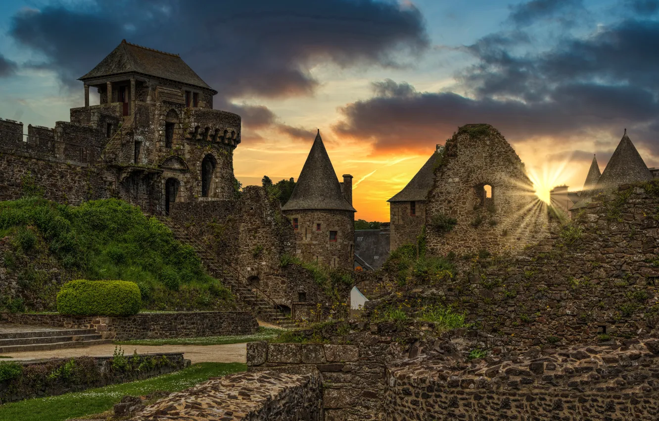 Фото обои France, Brittany, Fougères Castel