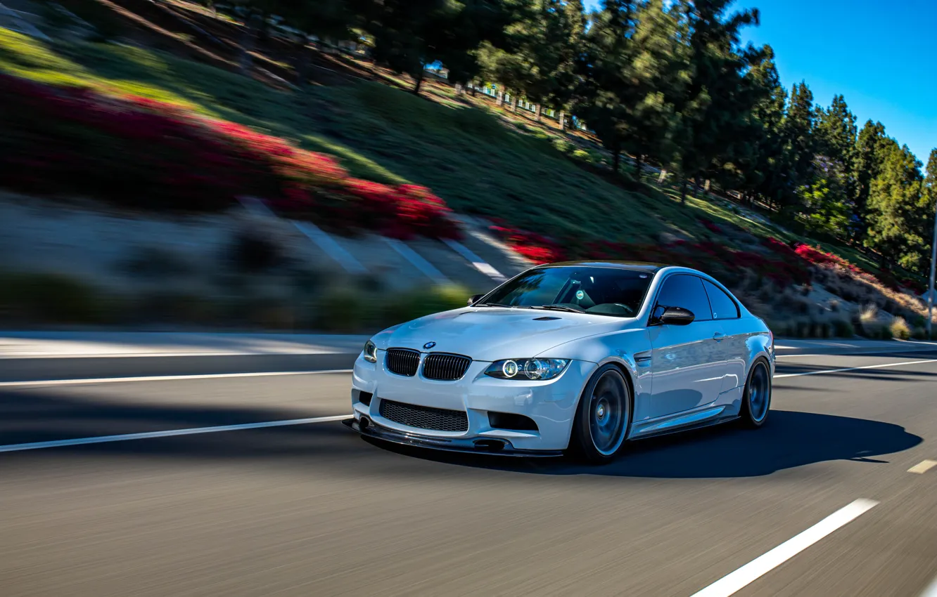 Фото обои bmw, road, speed, e92