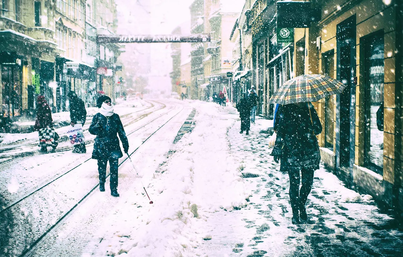 Фото обои winter, street, people, cityscape, Czech Republic, snowing, everyday life, urban scene