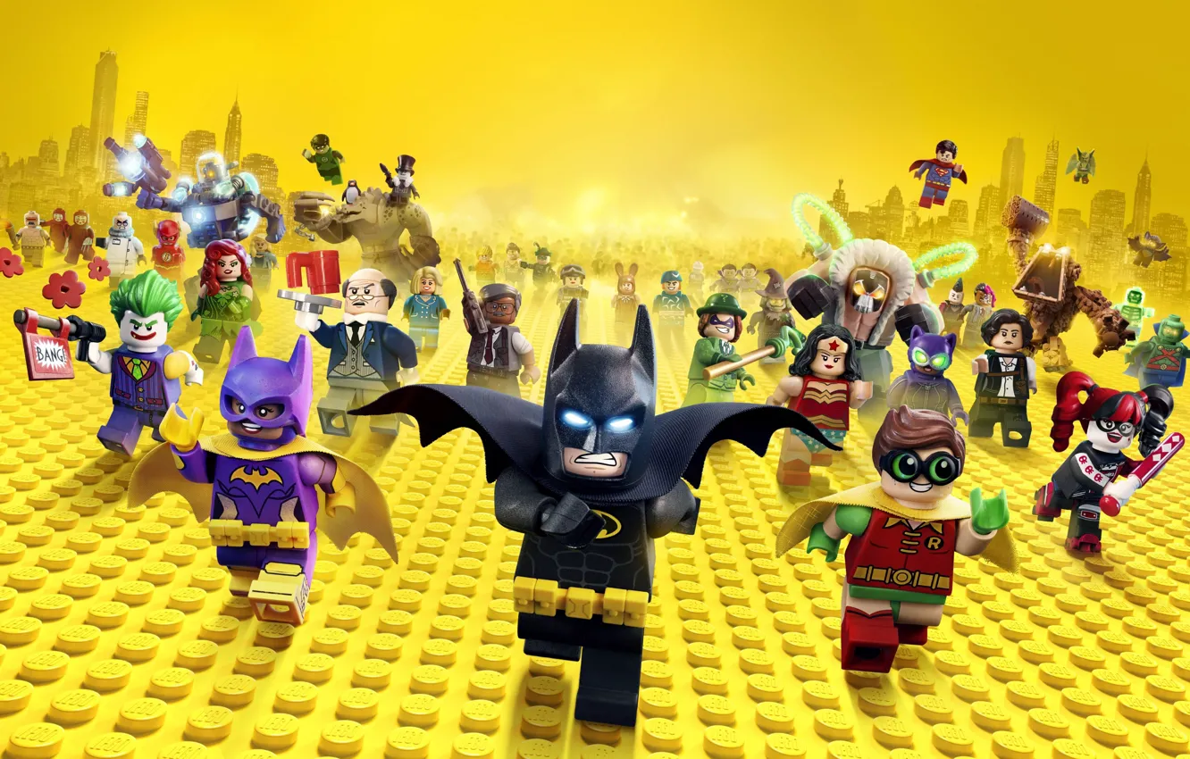 Фото обои city, cinema, Wonder Woman, toy, Batman, yellow, movie, bat