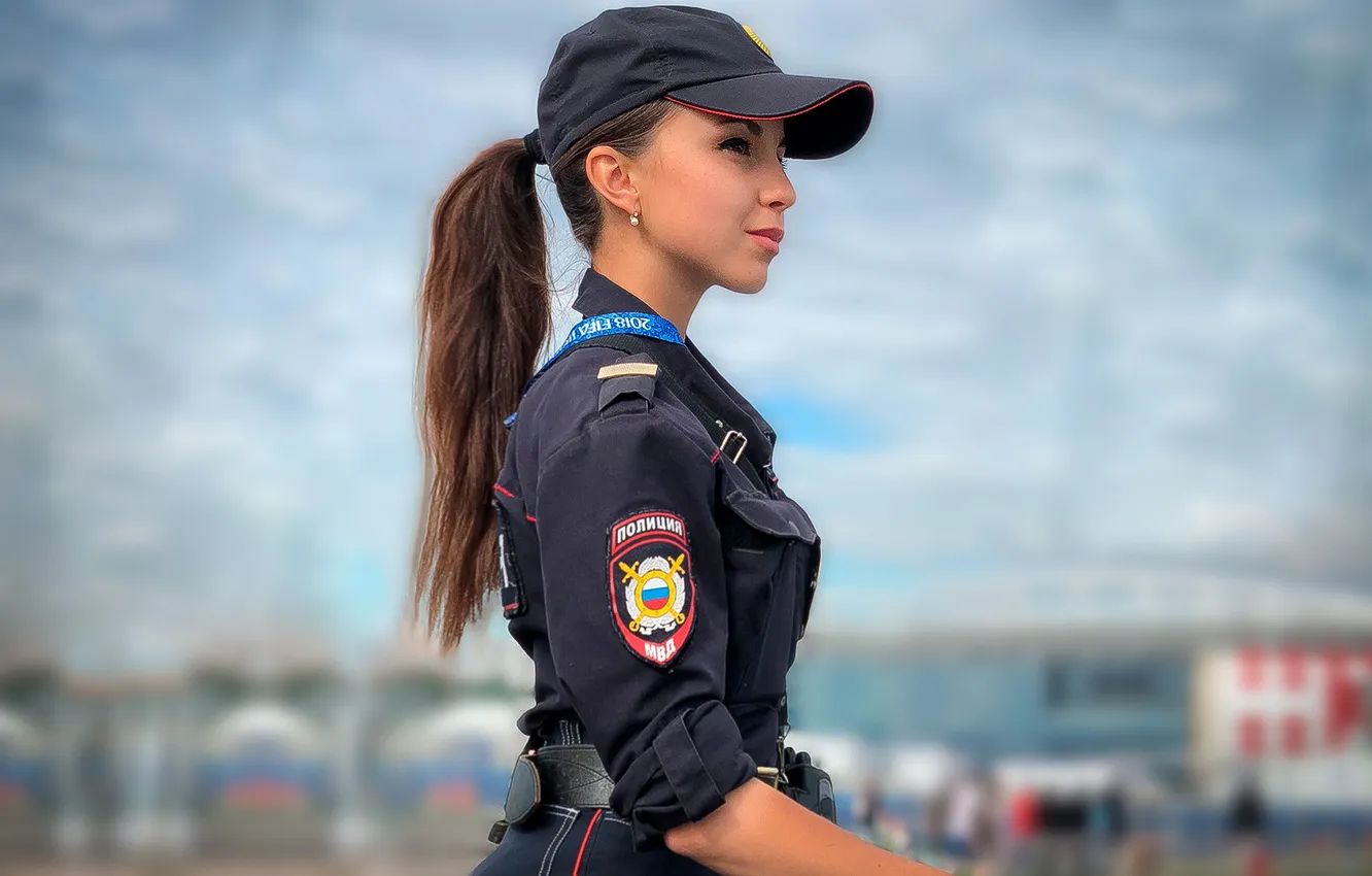 Фото обои girl, beautiful, cap, policeman