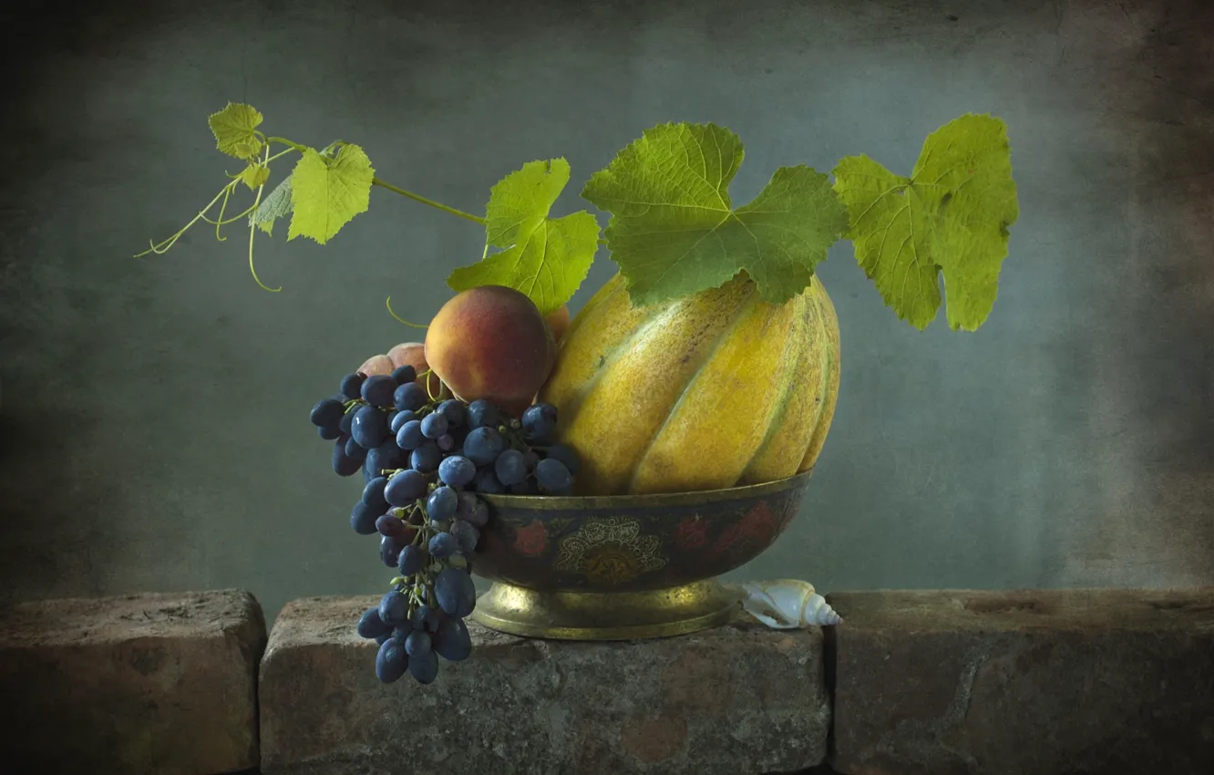 Фото обои ракушка, виноград, фрукты, персик, дыня