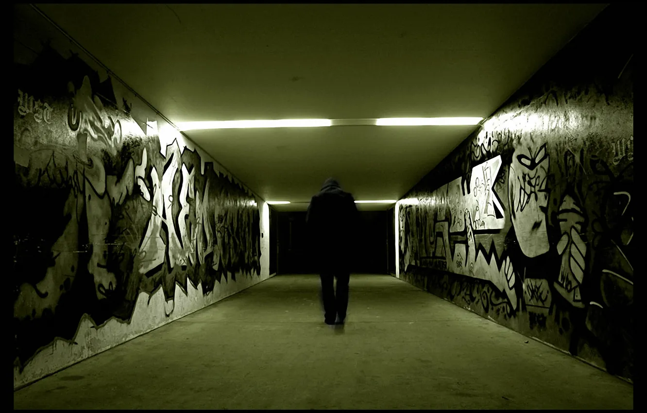 Фото обои граффити, человек, коридор