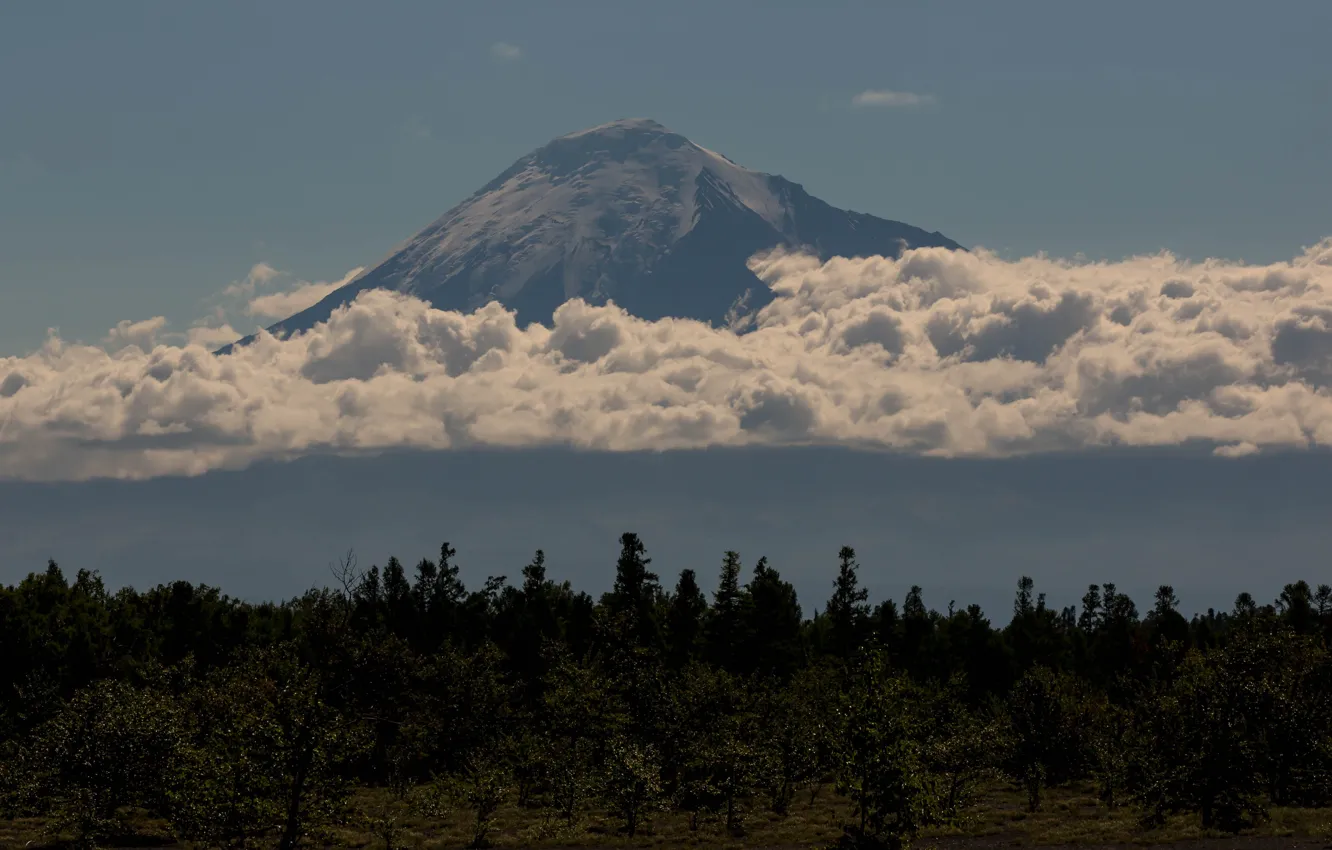 Фото обои облака, гора, подножие горы