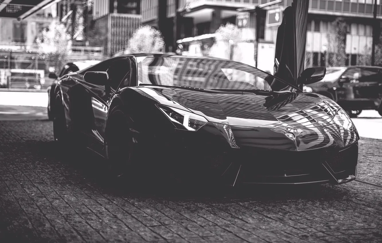 Фото обои Lamborghini, street, aventador