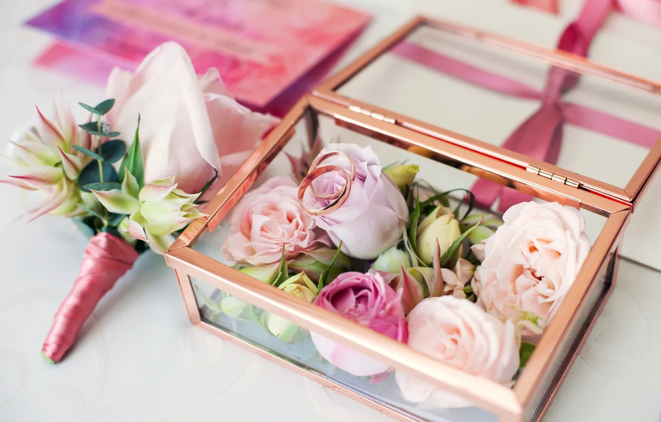 Фото обои праздник, коробка, розы, кольца, свадьба, букет невесты