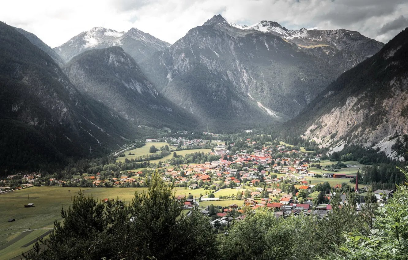 Фото обои пейзаж, горы, город