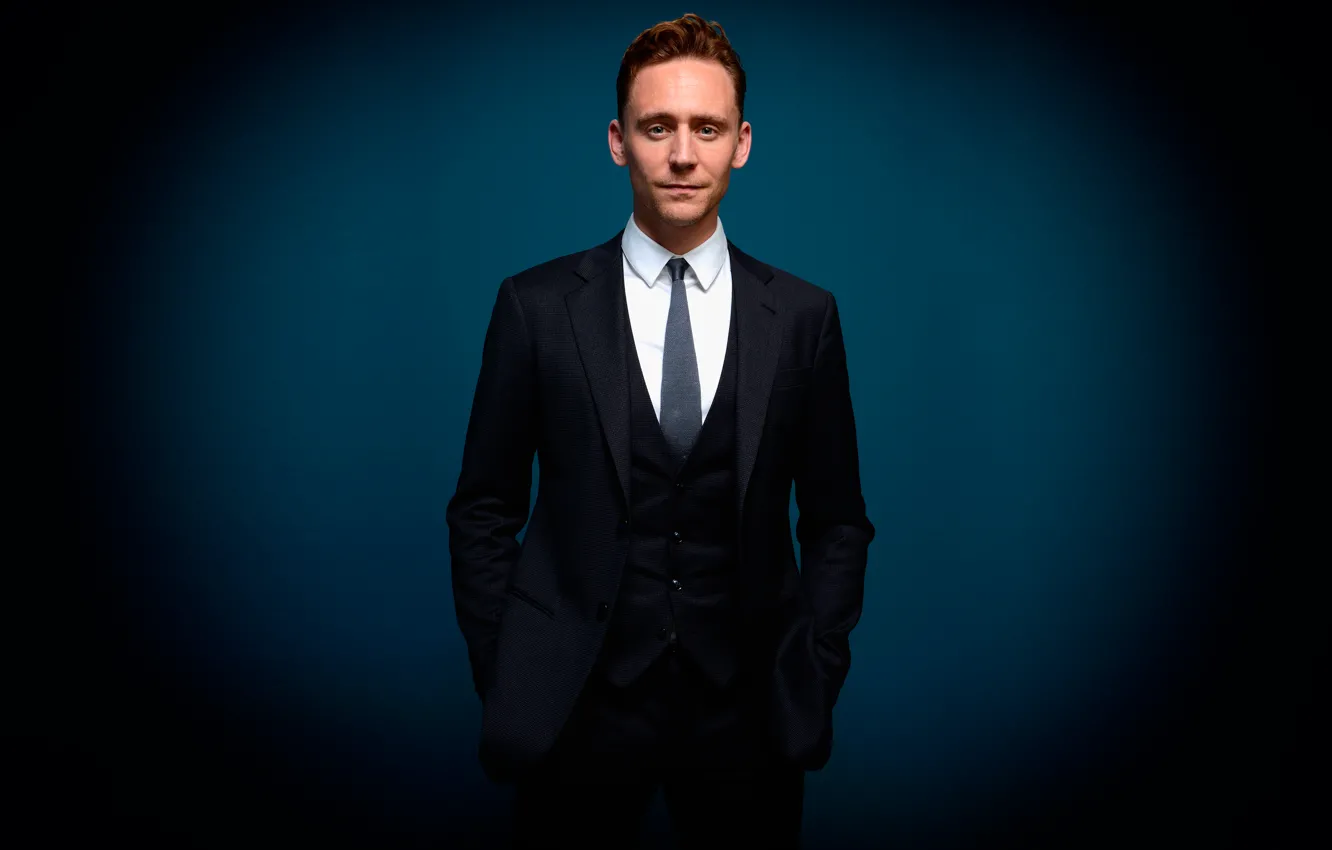 Фото обои фон, актёр, Tom Hiddleston