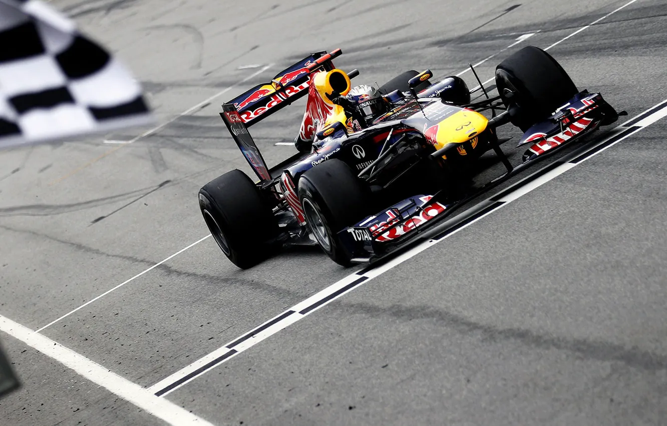 Фото обои Фото, Скорость, Флаг, Гонка, Renault, Трасса, Formula-1, Победа